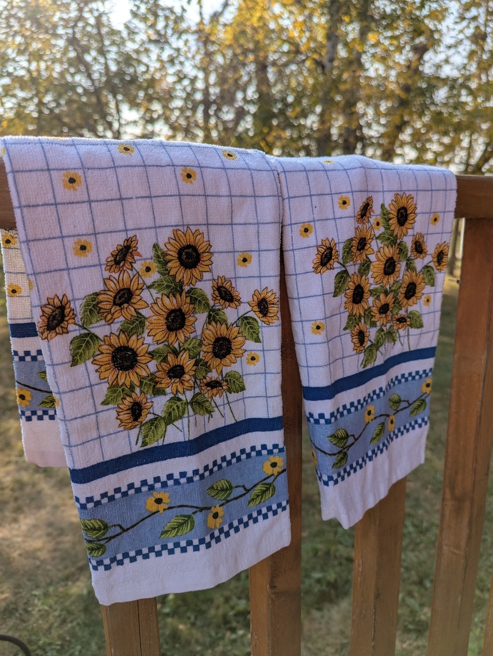 Set Of 2 Sunflower Gingham Cottagecore Yellow & Blue Dishtowels Floral Country